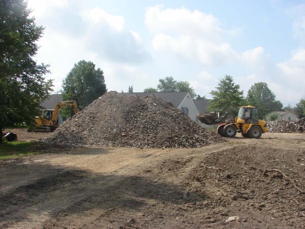clearingthesite6.jpg